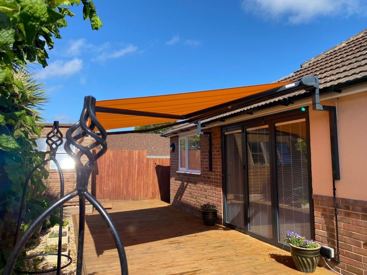 Retractable Awnings in Andover: A Stylish and Functional Solution for Your Home